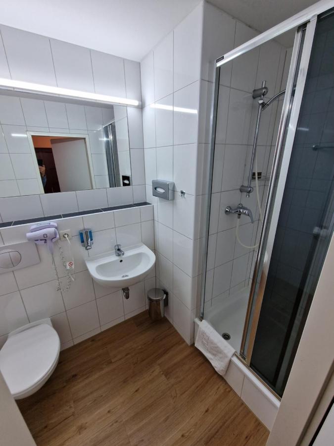 Mikon Eastgate Hotel - City Centre Berlin Exterior photo
